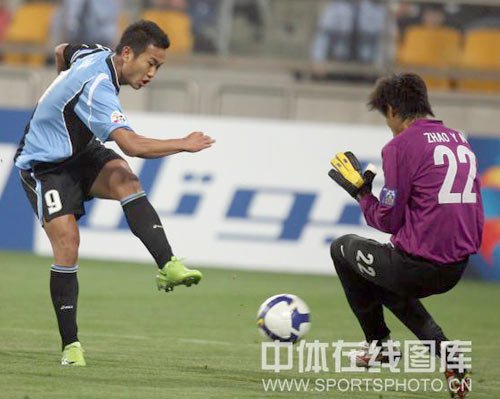 皇冠体育官网-泰达队发挥稳定,冲击下赛季亚冠资格的球员